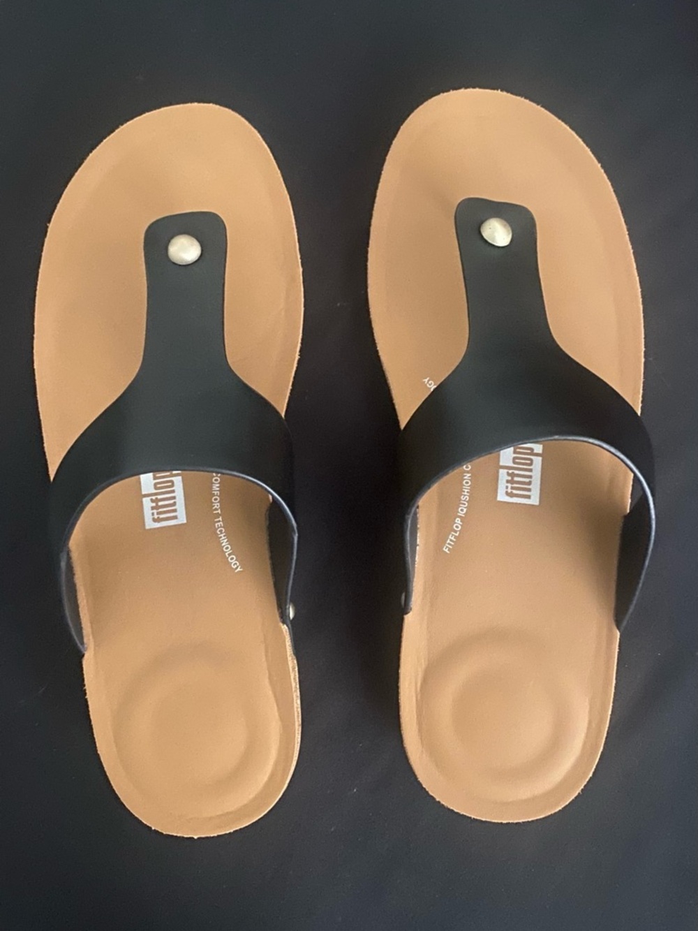 Fitflop Black Strap Tan Footbed Toe-Post Sandals